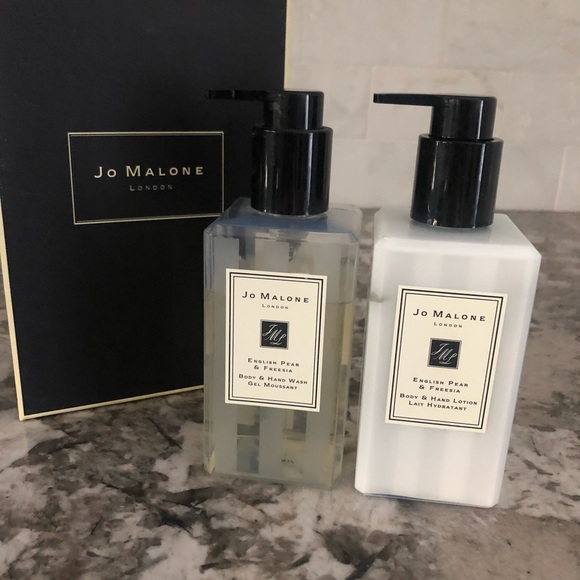 SOLD Jo Malone English Pear and Freesia Set - Picture 8 of 8
